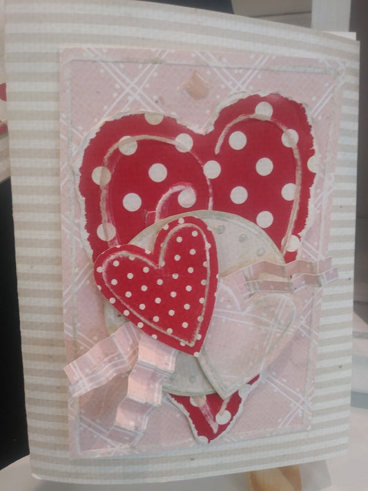 L9462 - TWO DECORATIVE HEARTS
