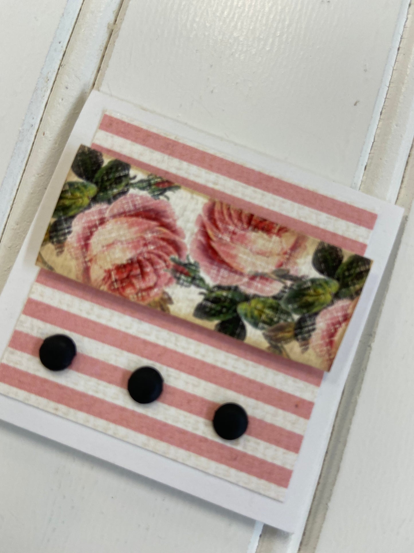 CCO20 - Card Cut Out #20 - Antique Rose