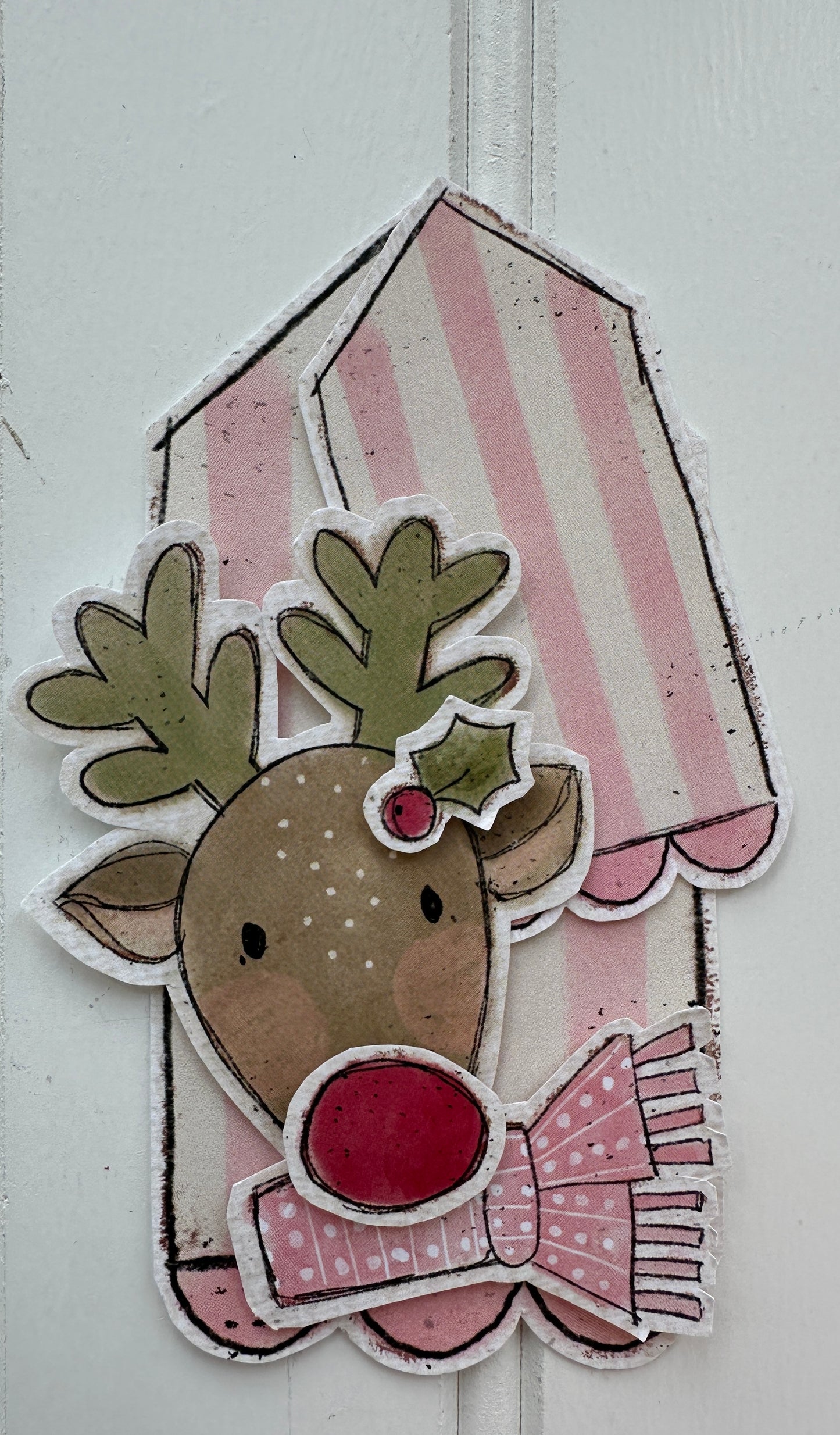 CCO 1015 Card Cut Out 1015 Rudolph with Pink Scarf - Med